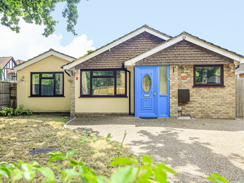 Kingfield Close, Woking GU22