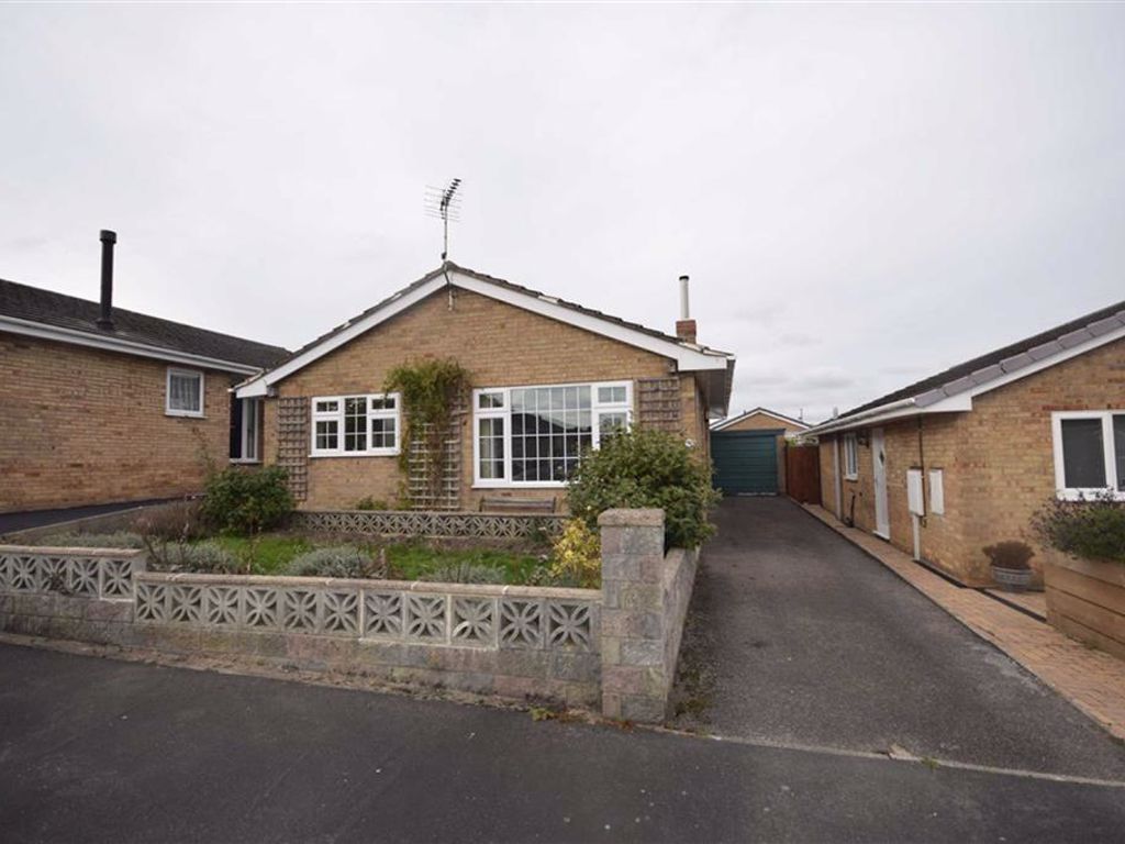 2 bed detached bungalow for sale in Pennine View, Heage, Belper DE56