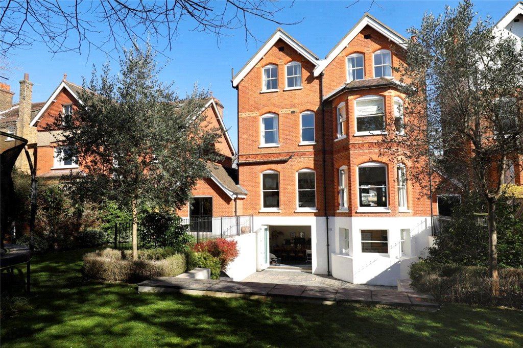 Lingfield Road, Wimbledon Village SW19  