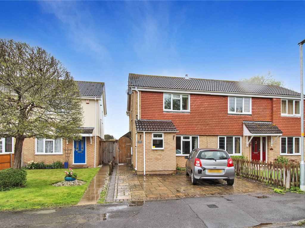 3 bed semidetached house for sale in Brockley Rise, Kingsdown Park