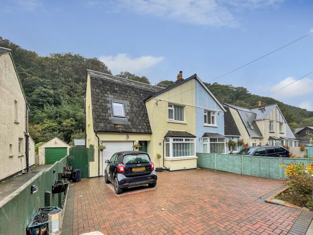 3 bed semidetached house for sale in Bridge Moor, Redruth TR16 Zoopla
