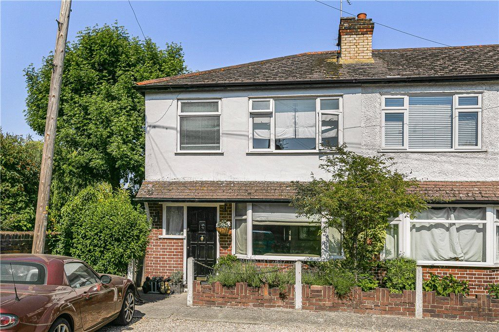 3 bedroom end of terrace house for sale in Park Road, Egham, Surrey, TW20