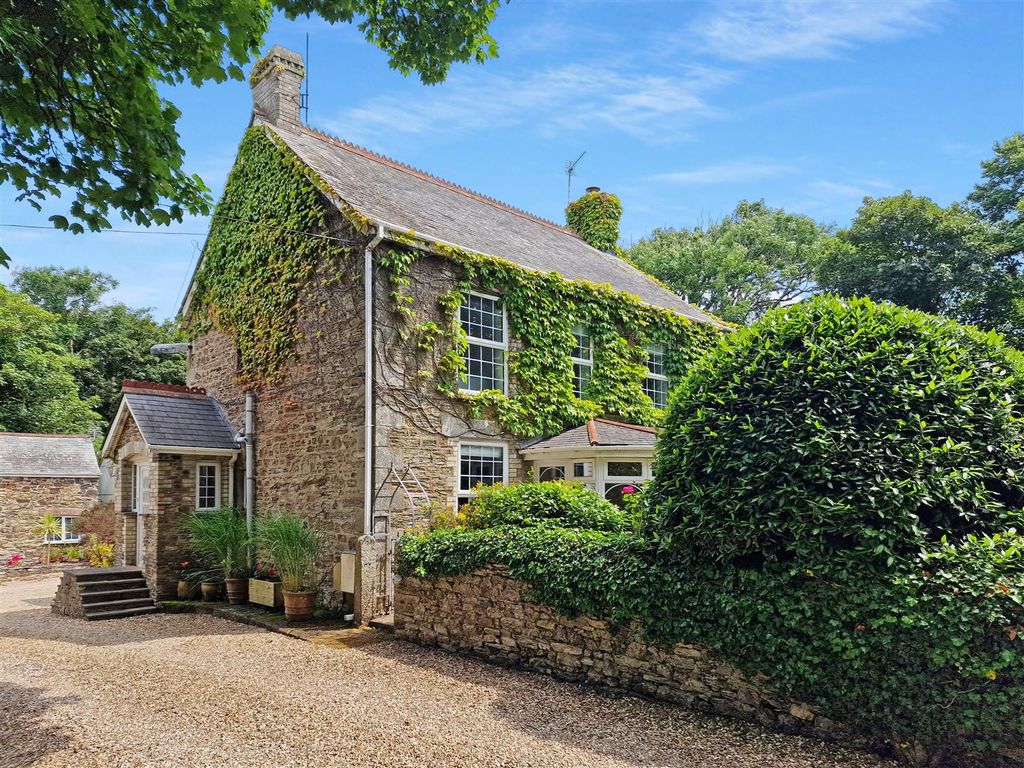 3 bed detached house for sale in Hendra Croft, Newquay TR8 Zoopla