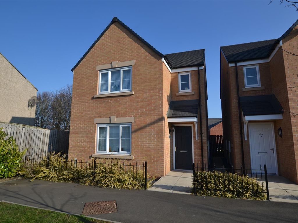 3 bed detached house for sale in Greenfields, Ross, Ouston, Chester Le