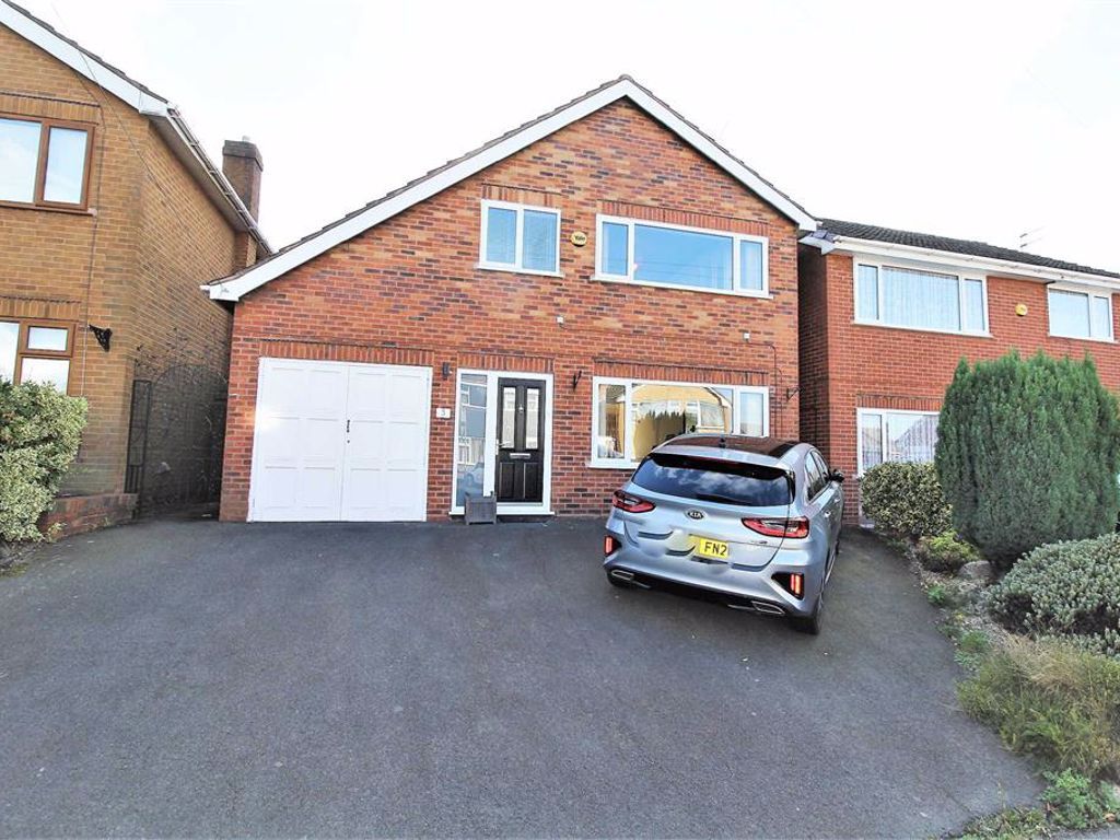3 bed detached house for sale in Breen Rydding Drive, Coseley, Bilston
