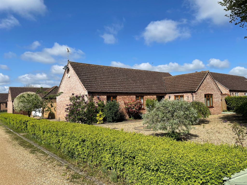 3 bed detached bungalow for sale in Gordon Fuller Close, Brookville