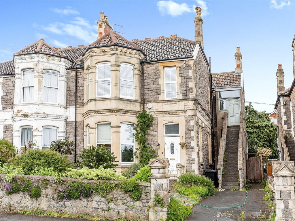 2 bed flat for sale in Hill Road, WestonSuperMare, Somerset BS23 Zoopla