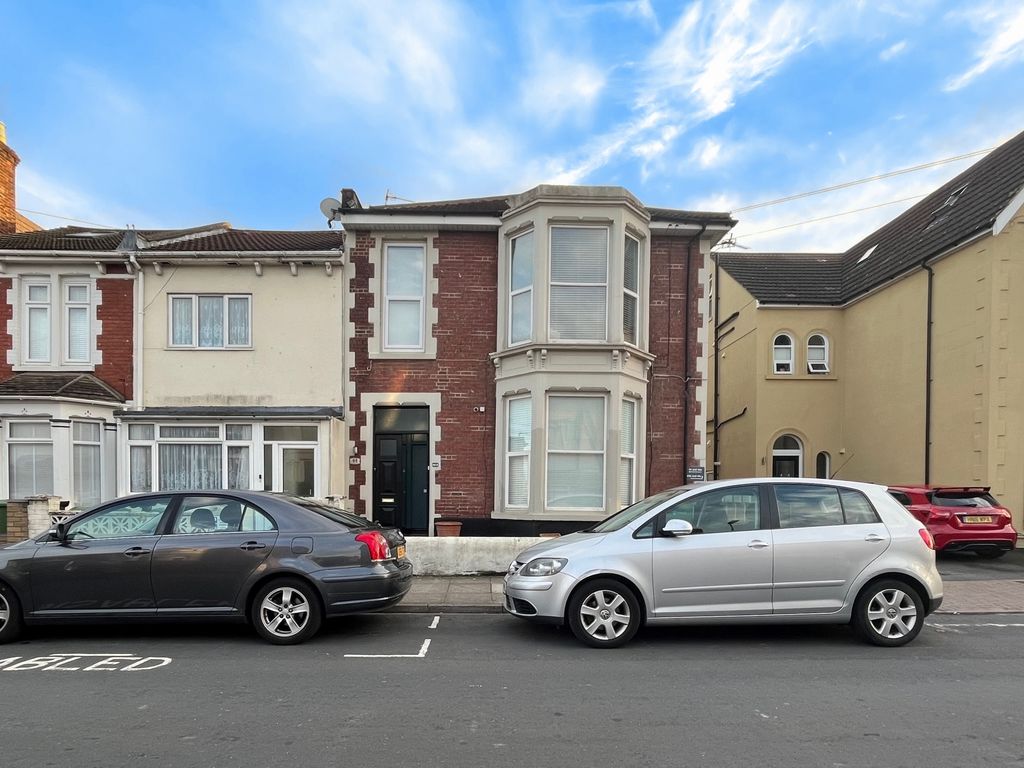 1 bed flat for sale in Queens Road, North End, Portsmouth PO2 Zoopla