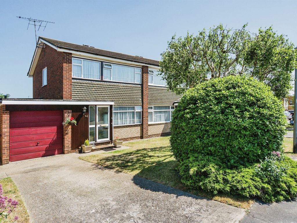 3 bed semidetached house for sale in Danemead, Hoddesdon EN11 Zoopla