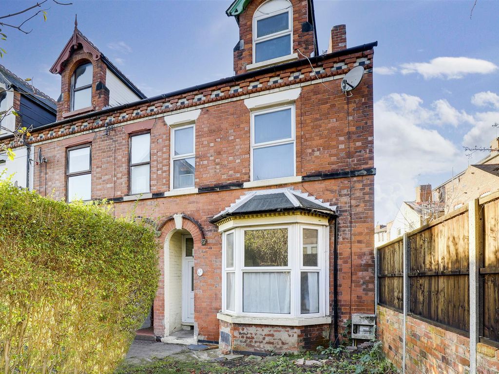 Yew Tree Avenue Carrington Nottinghamshire NG5