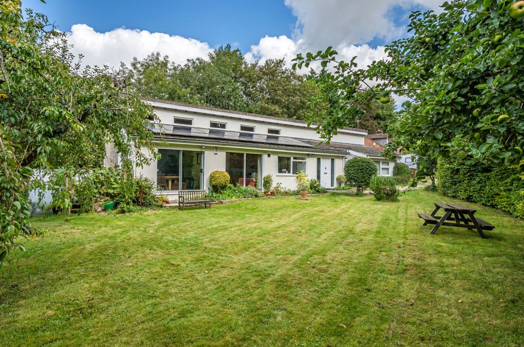 5 bed bungalow for sale in Quarry Road, Headington, Oxford OX3, £