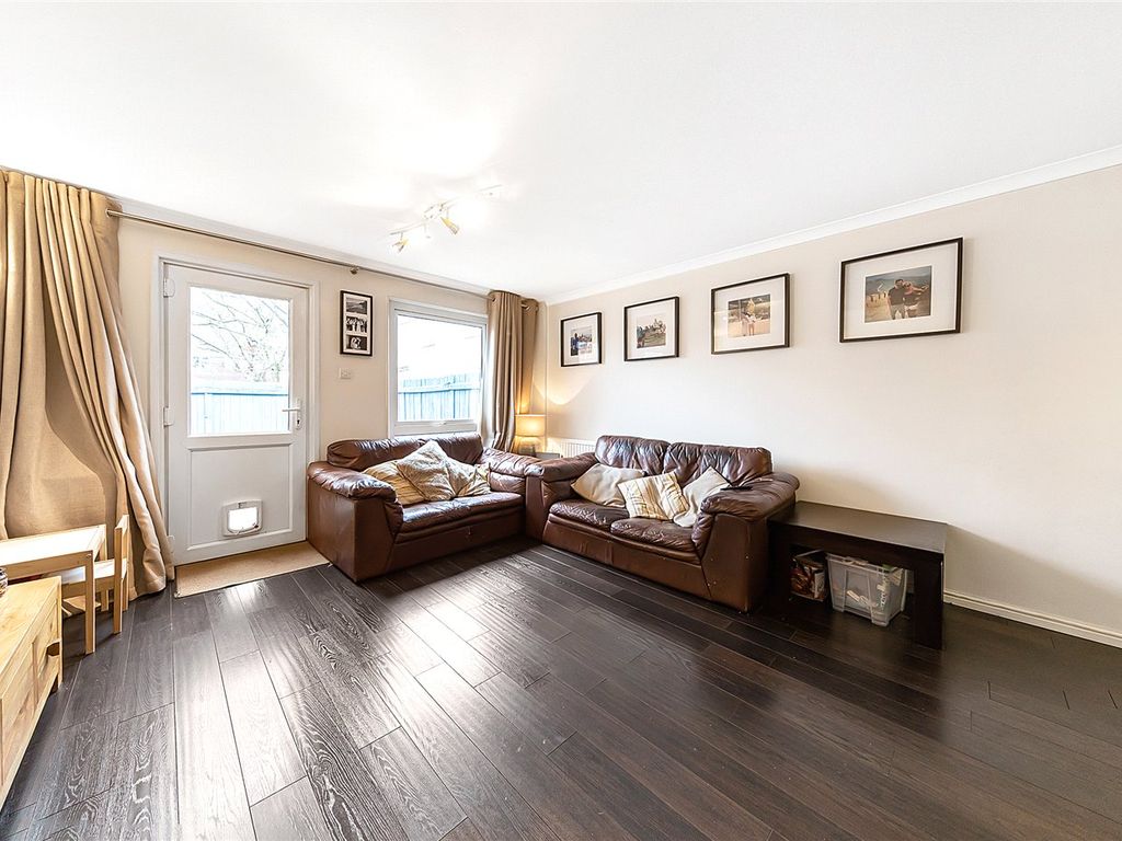 2 bed detached house for sale in Staveley Gardens, London W4 Zoopla