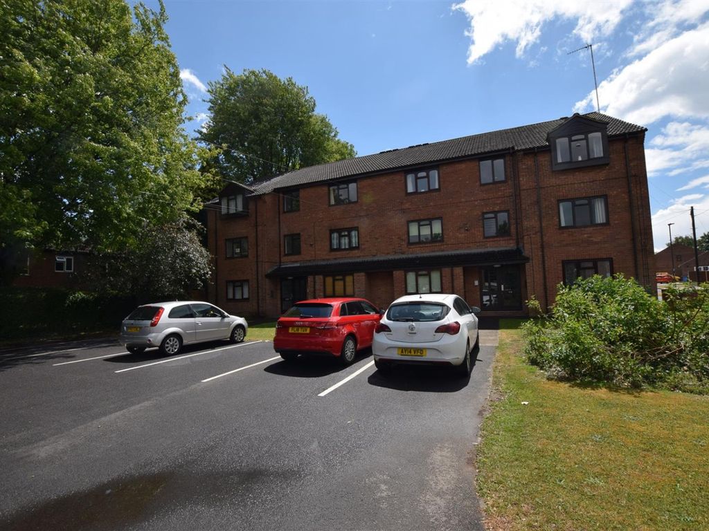 2 bed flat to rent in Mondello Drive, Alvaston, Derby, Derbyshire DE24