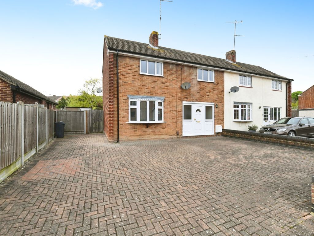 3 bed semidetached house for sale in Peel Road, Chelmsford, Essex CM2