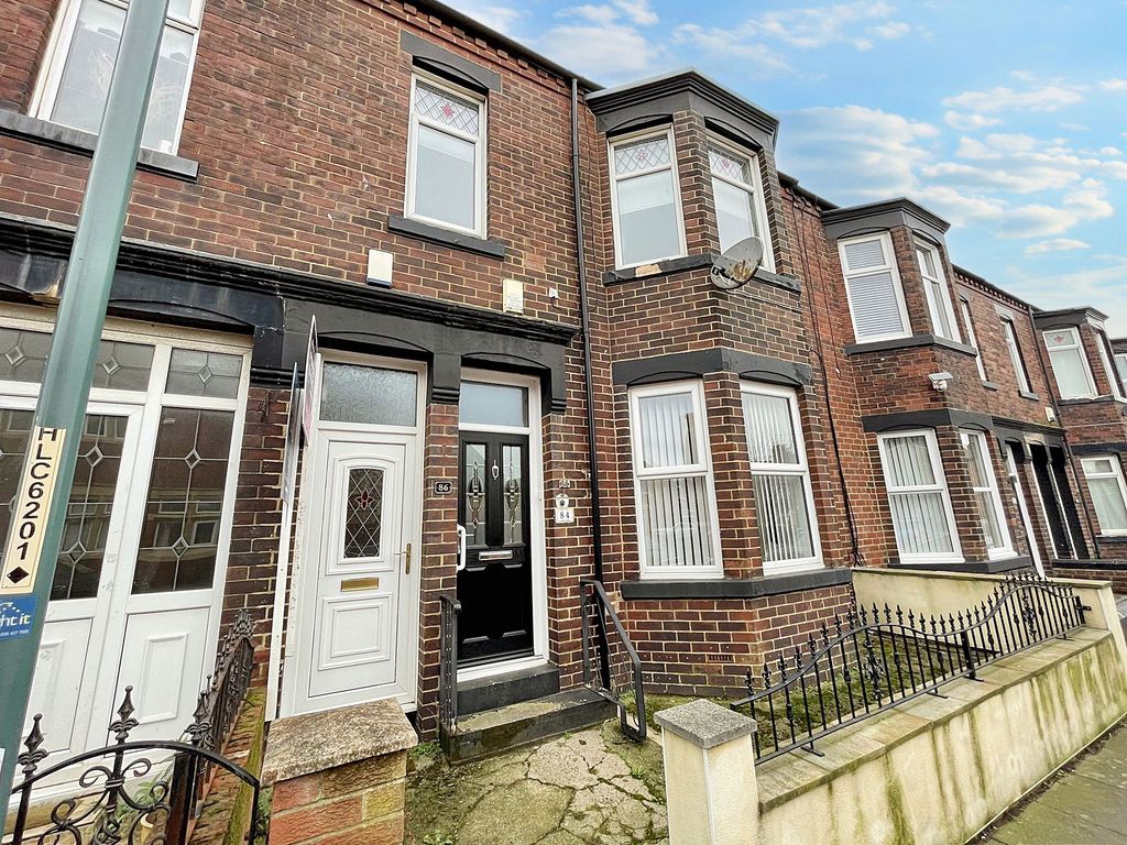 3 bed flat for sale in Talbot Road, South Shields NE34, £75,000 Zoopla