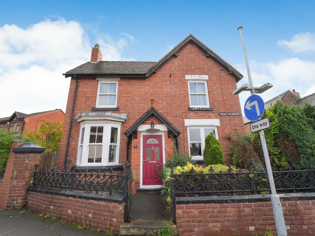 3 bed detached house for sale in Hatherton Street, Cheslyn Hay, Walsall WS6, £350,000 Zoopla