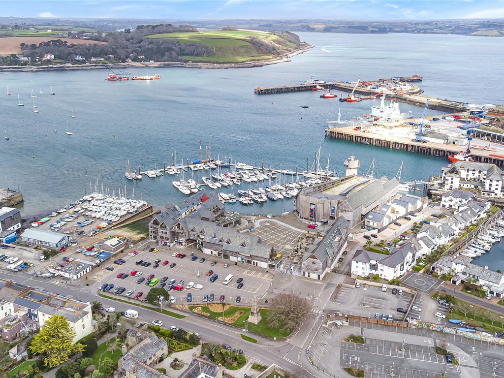 2 bed flat for sale in Maritime House, Discovery Quay, Falmouth