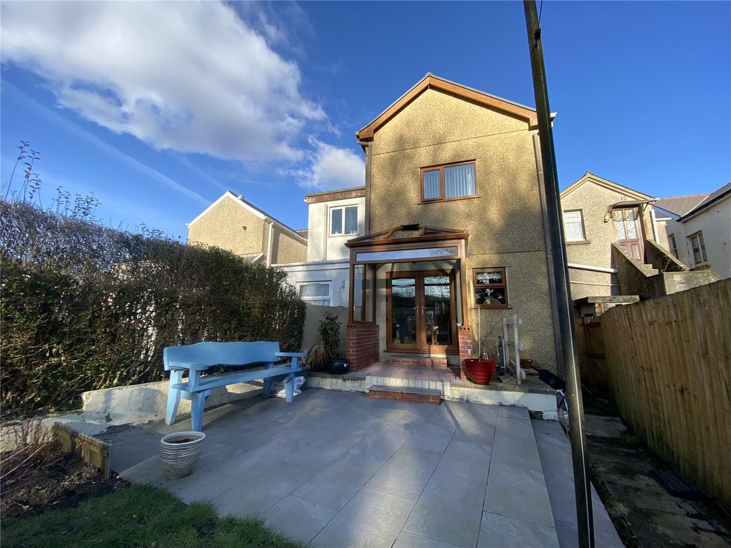 4 bed terraced house for sale in Heol Cae Gurwen, Gwaun Cae Gurwen