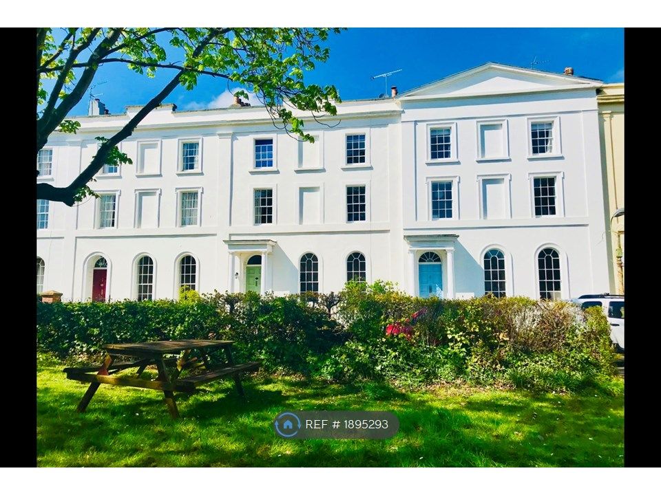 2 bed flat to rent in Regents Park, Exeter EX1, £795 pcm Zoopla