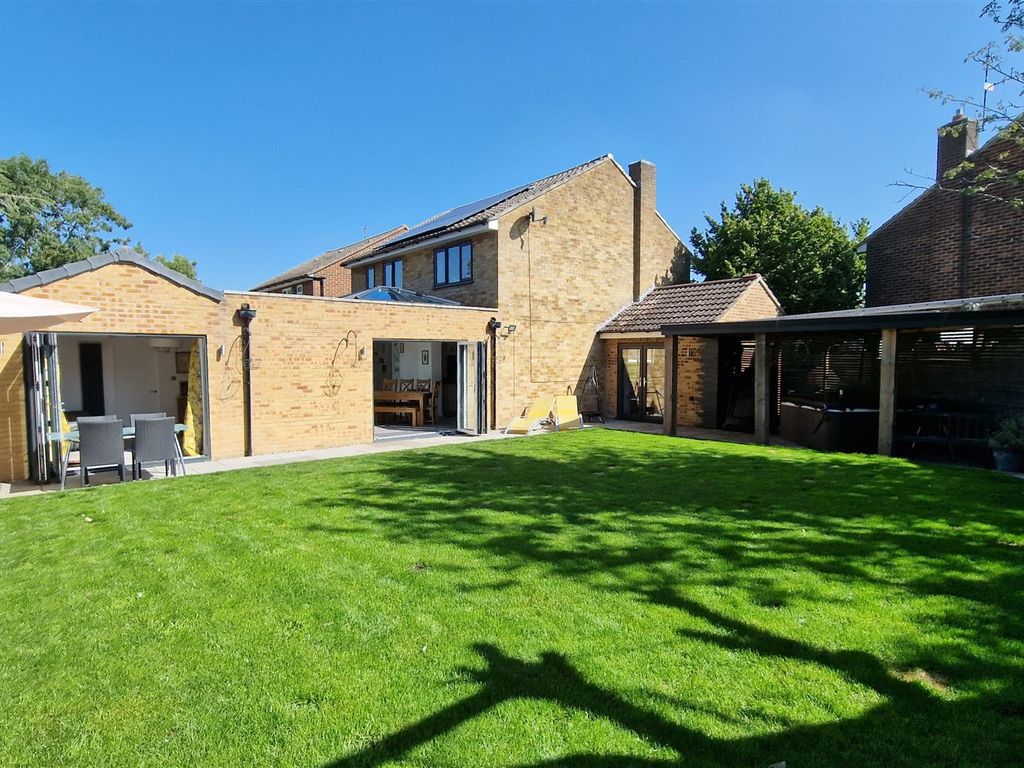 5 bed detached house for sale in Victoria Close, Mickleover, Derby DE3