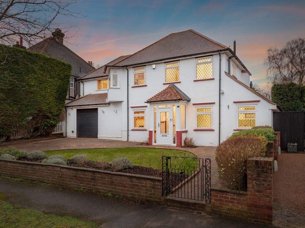 5 bed detached house for sale in Howard Road, Coulsdon CR5 Zoopla