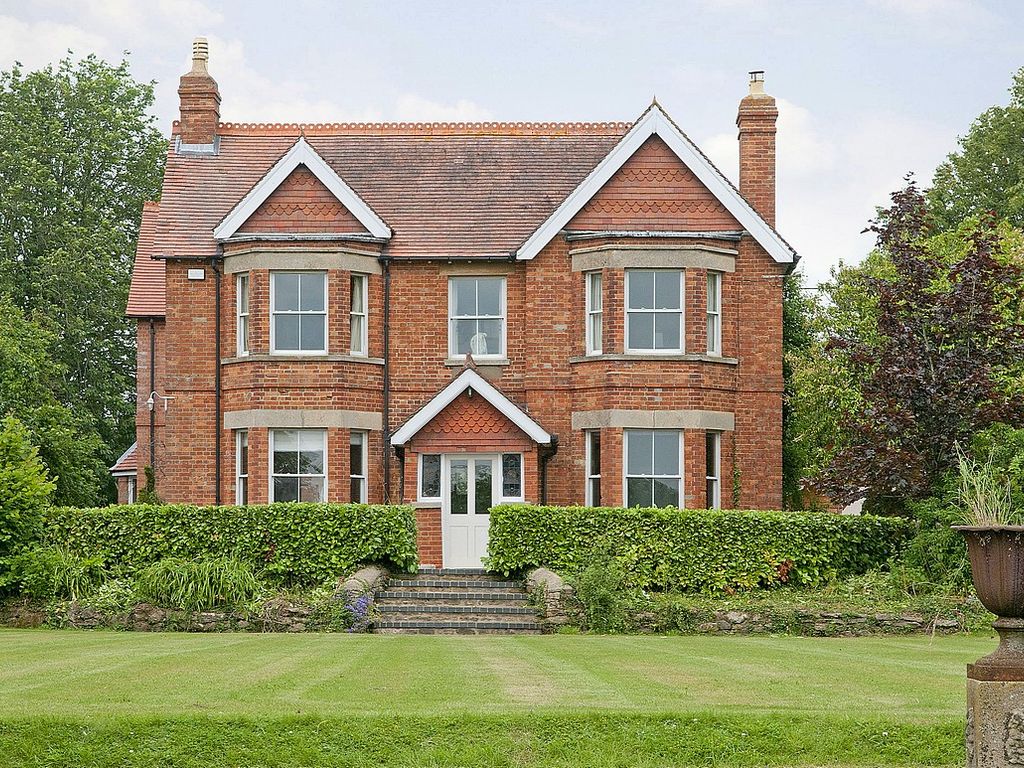 6 bed detached house to rent in Kidlington Road, Islip, Oxfordshire OX5