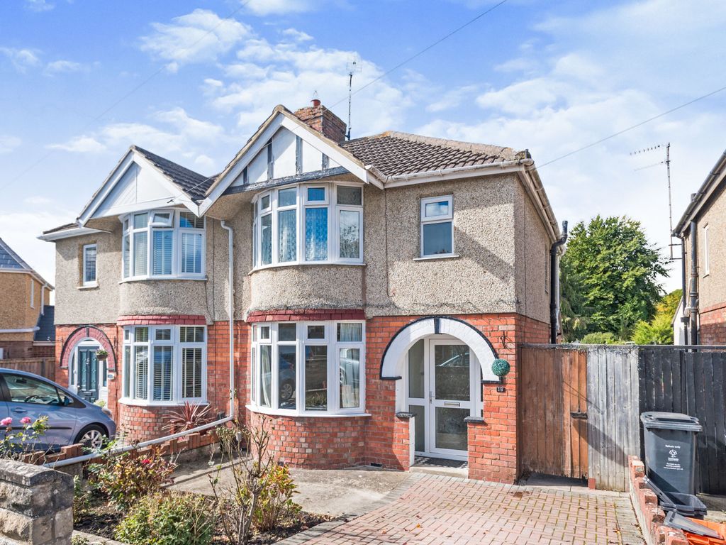 3 bed semidetached house for sale in Brooklands Avenue, Swindon SN2