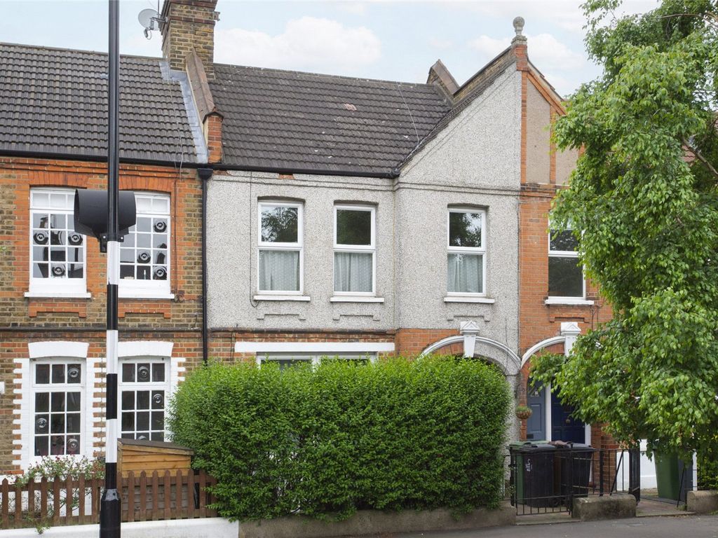 2 bed flat to rent in Winns Avenue, Walthamstow, London E17 Zoopla