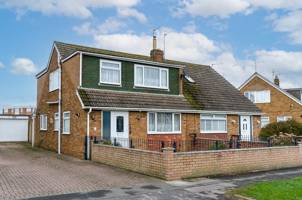4 bed semidetached bungalow for sale in Ryecroft Drive, Withernsea