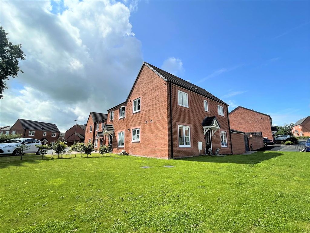 3 bed semidetached house for sale in Marion Close, Carlisle CA1 Zoopla