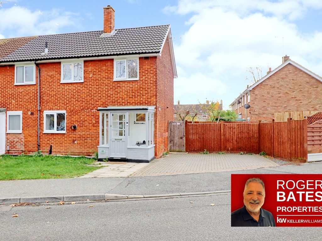 3 bed semidetached house for sale in The Fryth, Basildon, Essex SS14, £390,000 Zoopla