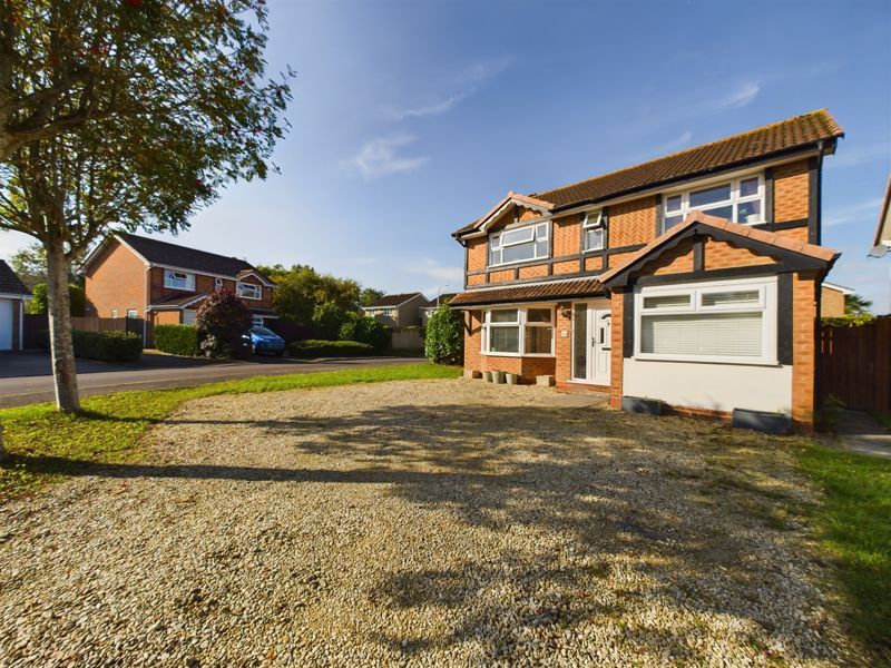 4 bed detached house for sale in Parklands Avenue, WestonSuperMare