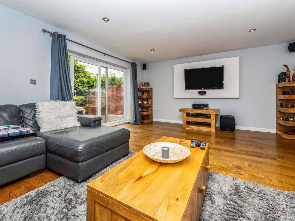 4 bed detached house for sale in Stanton Road, Luton LU4, £490,000 Zoopla