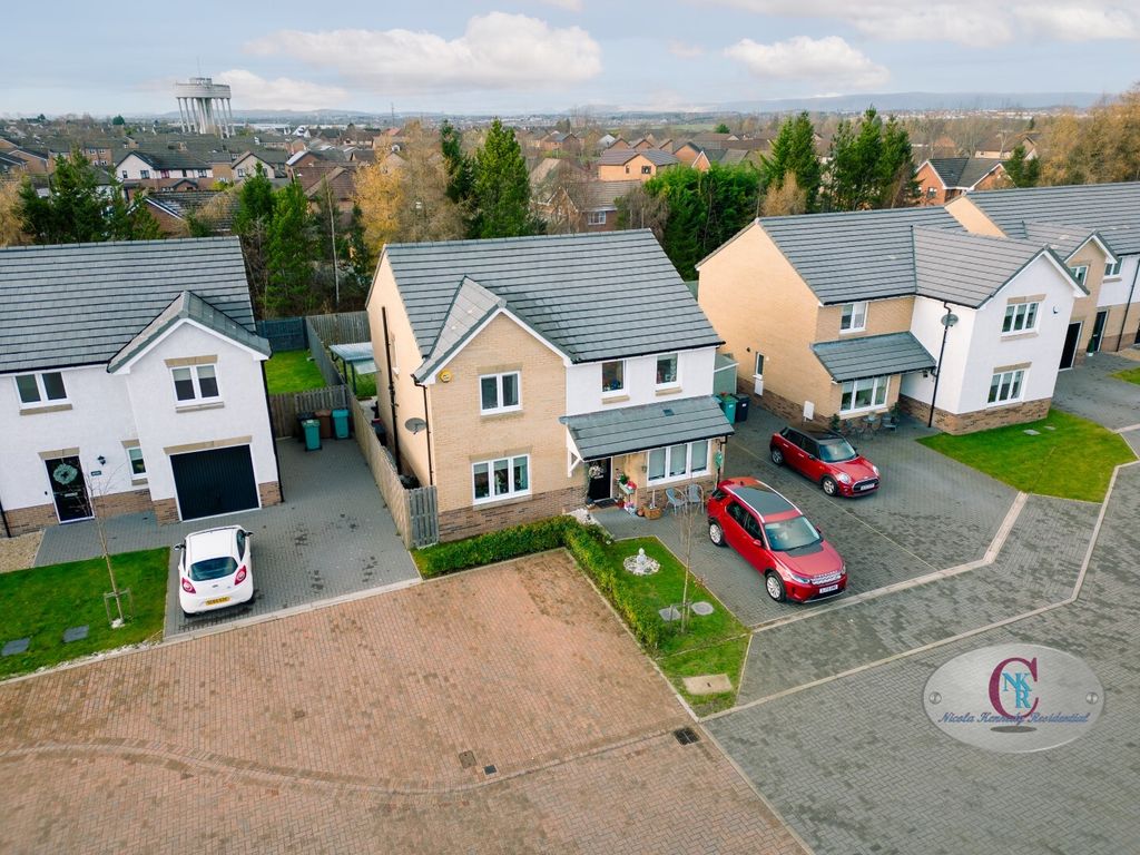 4 bed detached house for sale in Track Drive, Uddingston G71, £349,995