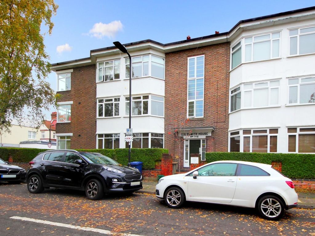 2 bed flat for sale in Shakespeare Road, London W3, £450,000 Zoopla