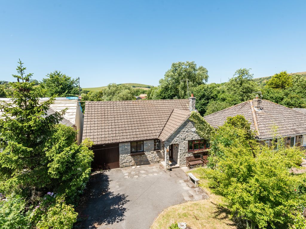 4 bed detached house for sale in Sutton Road, Sutton Poyntz, Weymouth