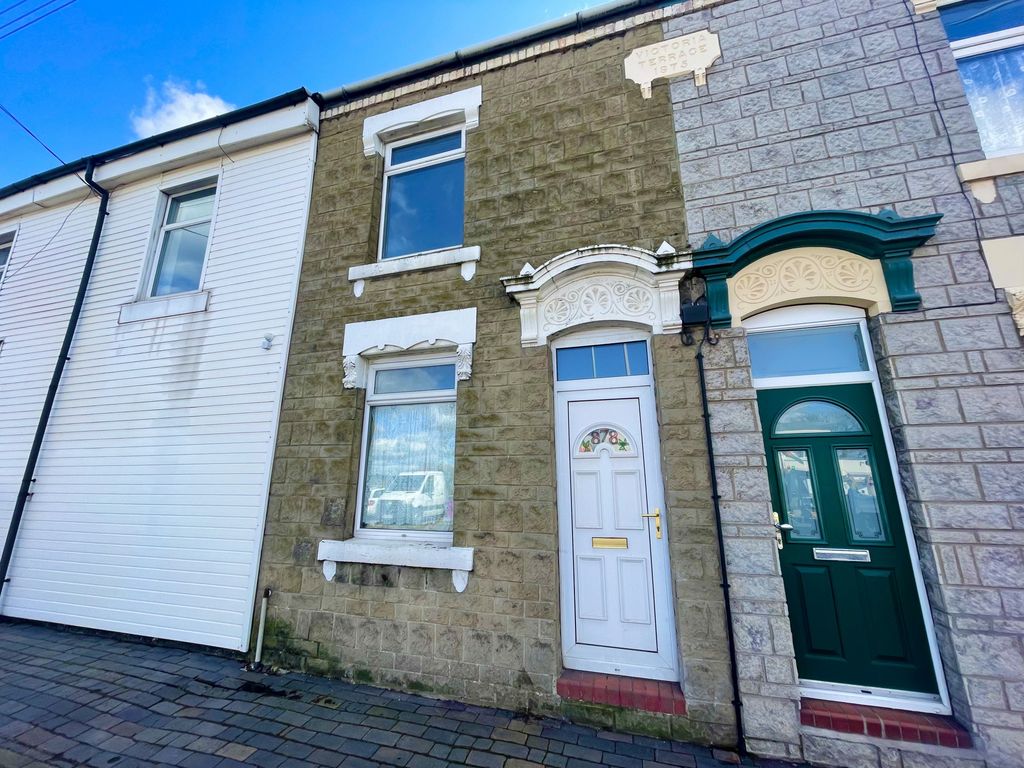 2 bed terraced house for sale in Leek New Road, StokeOnTrent ST2 Zoopla