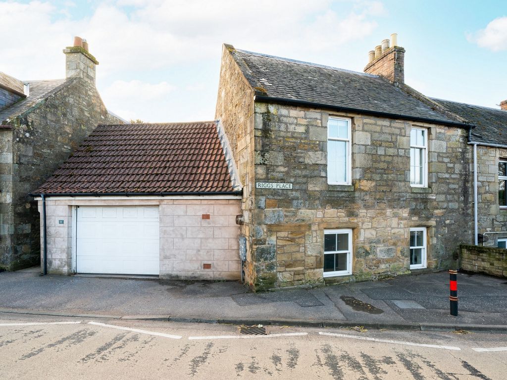 3 bed end terrace house for sale in Riggs Place, Cupar KY15 Zoopla
