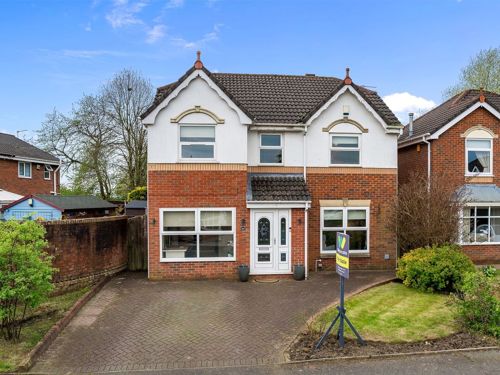 4 bed detached house for sale in Shetland Way, Radcliffe M26, £350,000