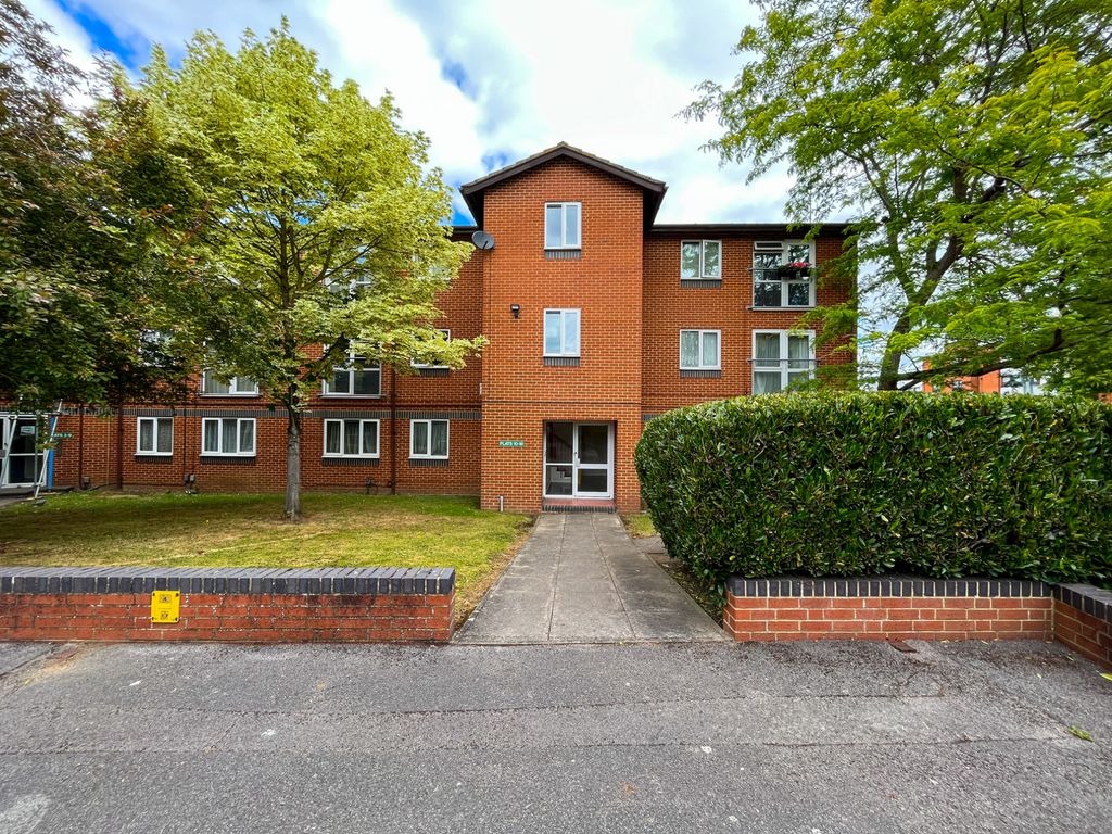 1 bed flat for sale in Cherwell Crescent, Trinity Place, Reading RG1 Zoopla