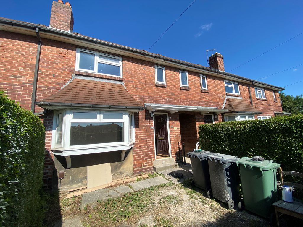 3 bed property to rent in Scott Hall Row, Leeds LS7 Zoopla