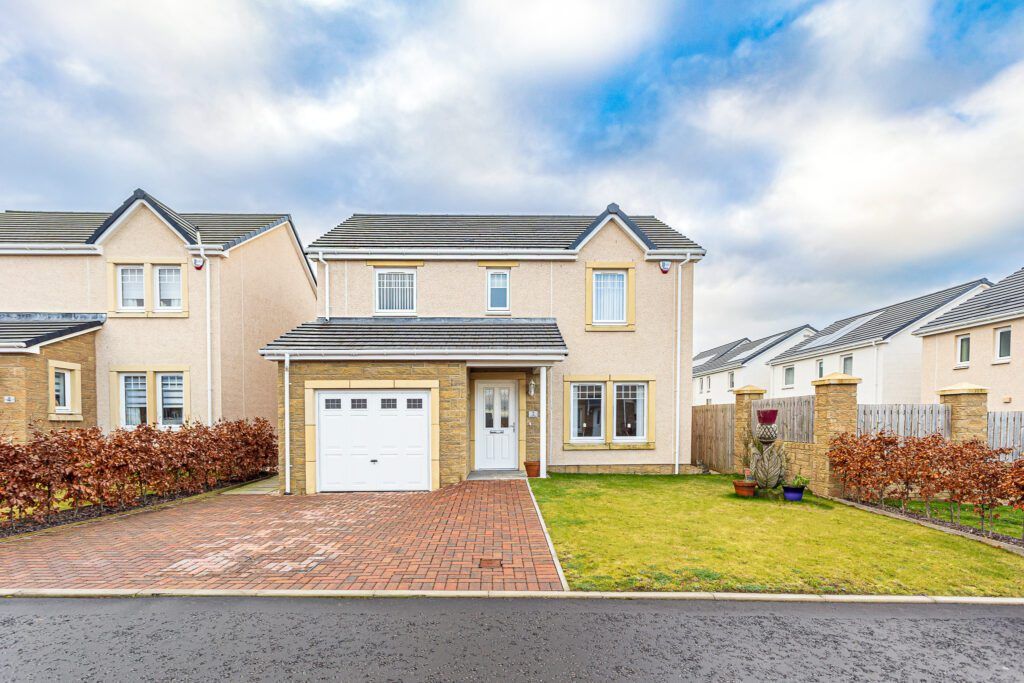 4 bed detached house for sale in Jersey Place, Auchterarder PH3, £295,000 Zoopla