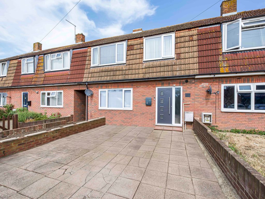 3 bed terraced house for sale in Chapel Road, Rochester, Kent ME3 Zoopla