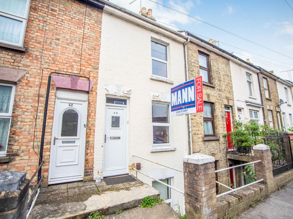 3 bed terraced house for sale in Borstal Street, Rochester, Kent ME1, £