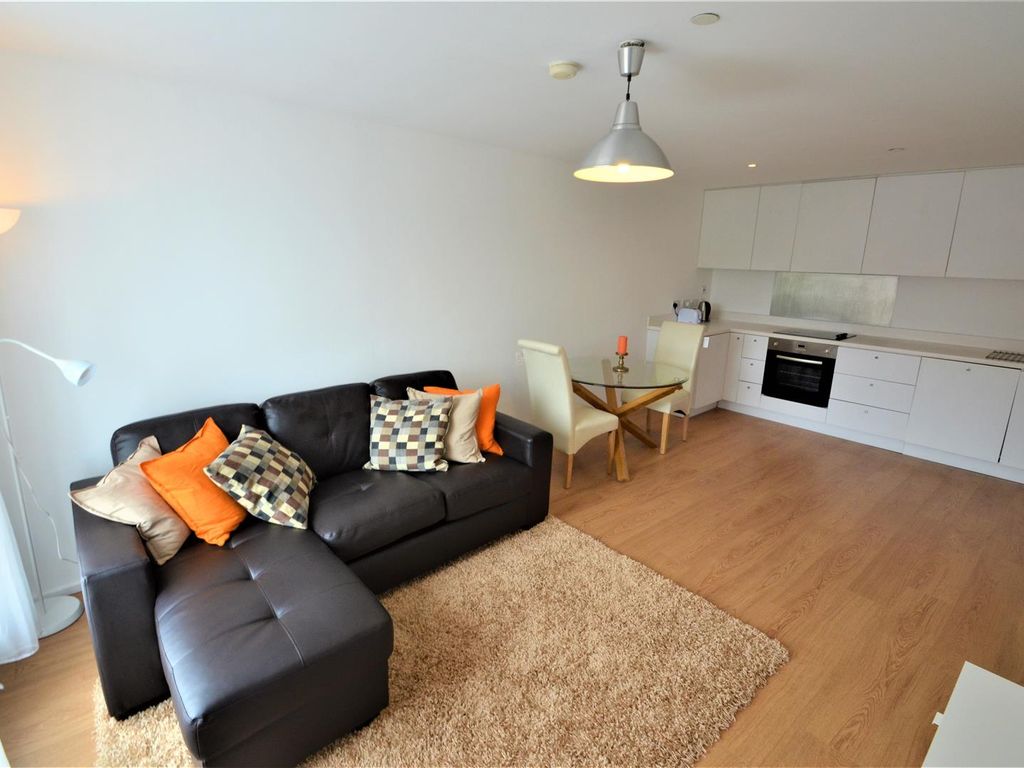 2 bed flat to rent in Canal Street, Nottingham NG1 Zoopla