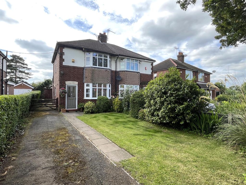 3 bed semidetached house for sale in School Lane, Sandbach CW11, £