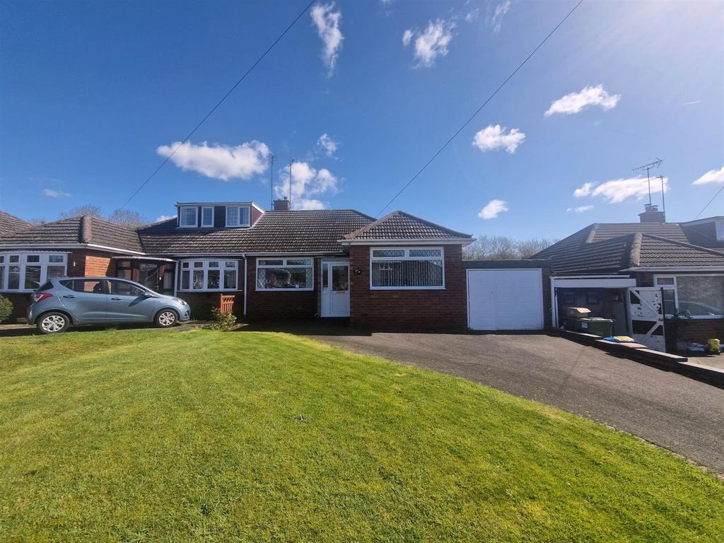 2 bed semidetached bungalow for sale in Cleves Road, Rubery, Rednal
