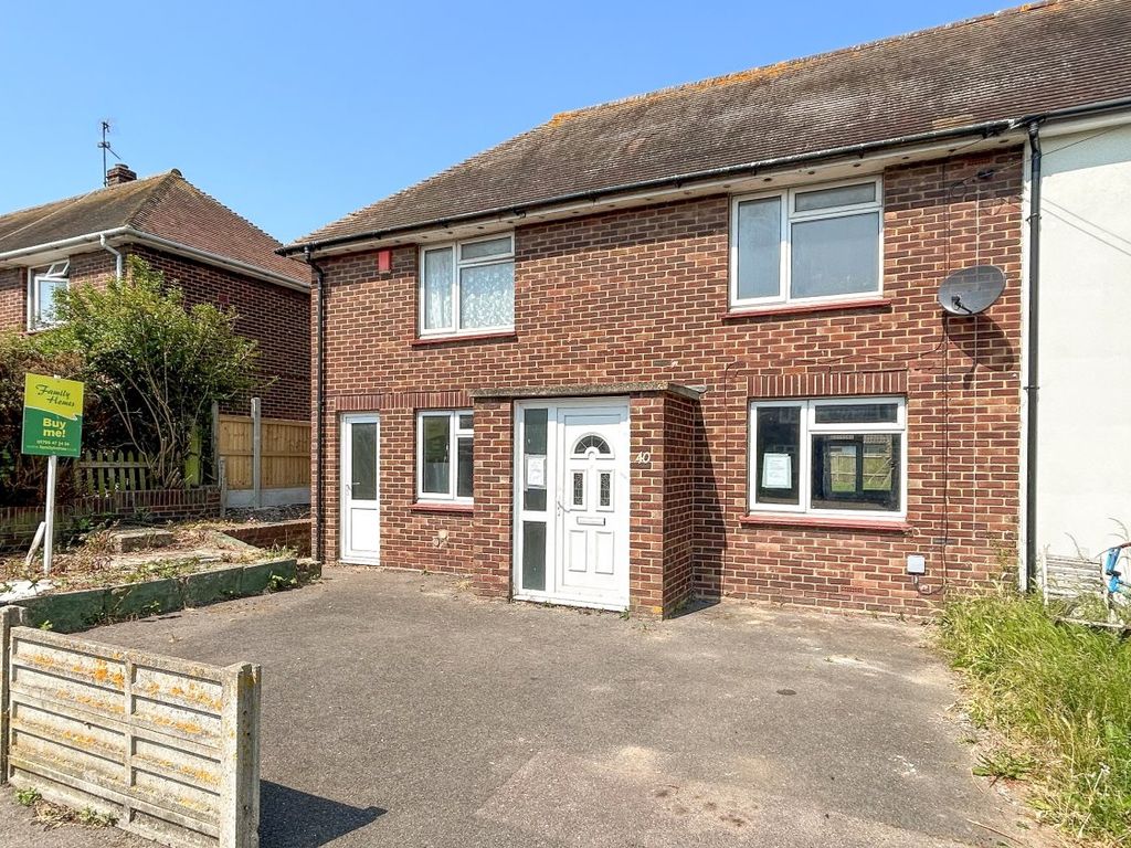 3 bed property for sale in Manor Road, Queenborough ME11 Zoopla