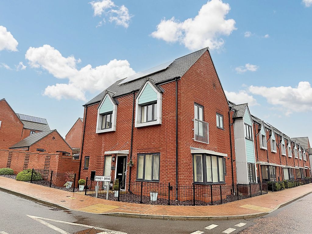 3 bed end terrace house for sale in Finney Drive, Lightmoor, Telford