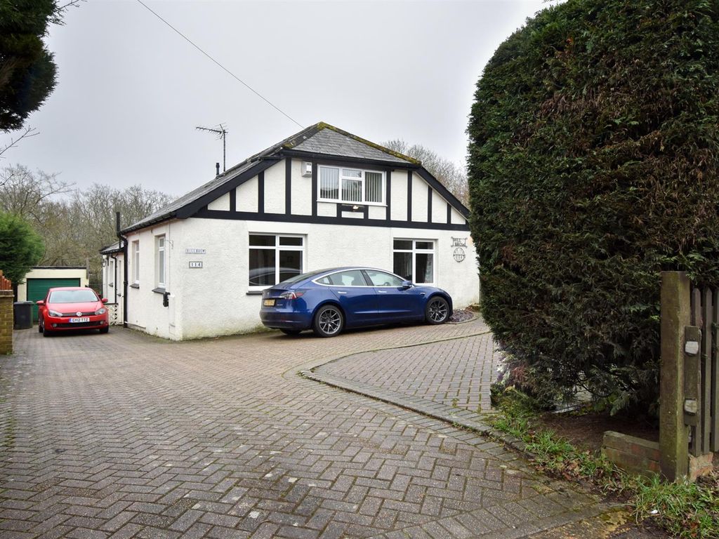 5 bed detached bungalow for sale in Westfield Lane, St. LeonardsOnSea